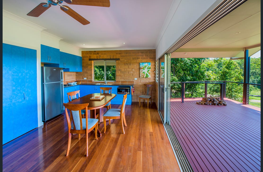 Kitchen before renovation